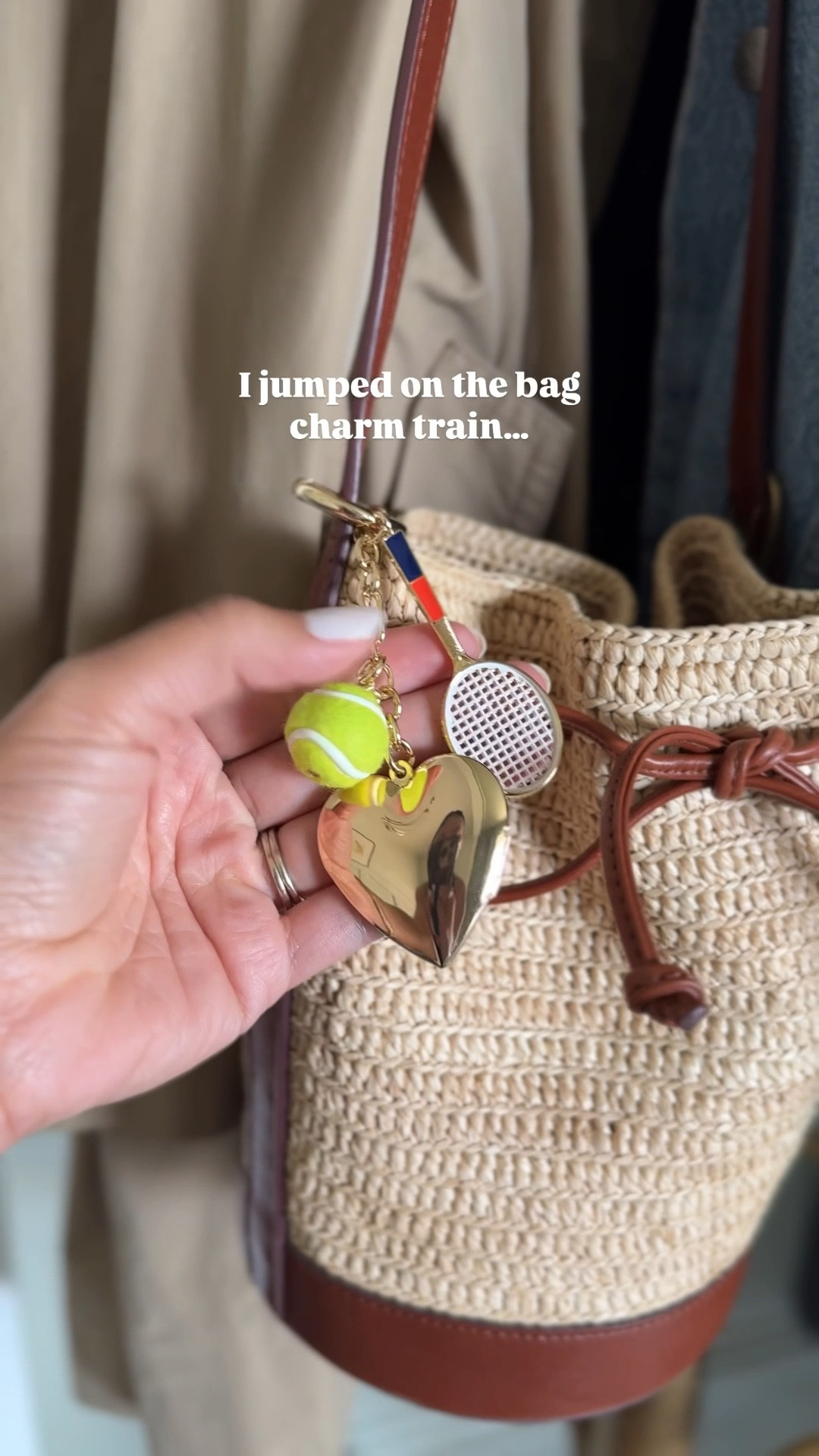 Obsessed with my new tennis bag charm, especially on my classic summer bucket bag! 



#LTKItBag #LTKActive #LTKSummerEdit