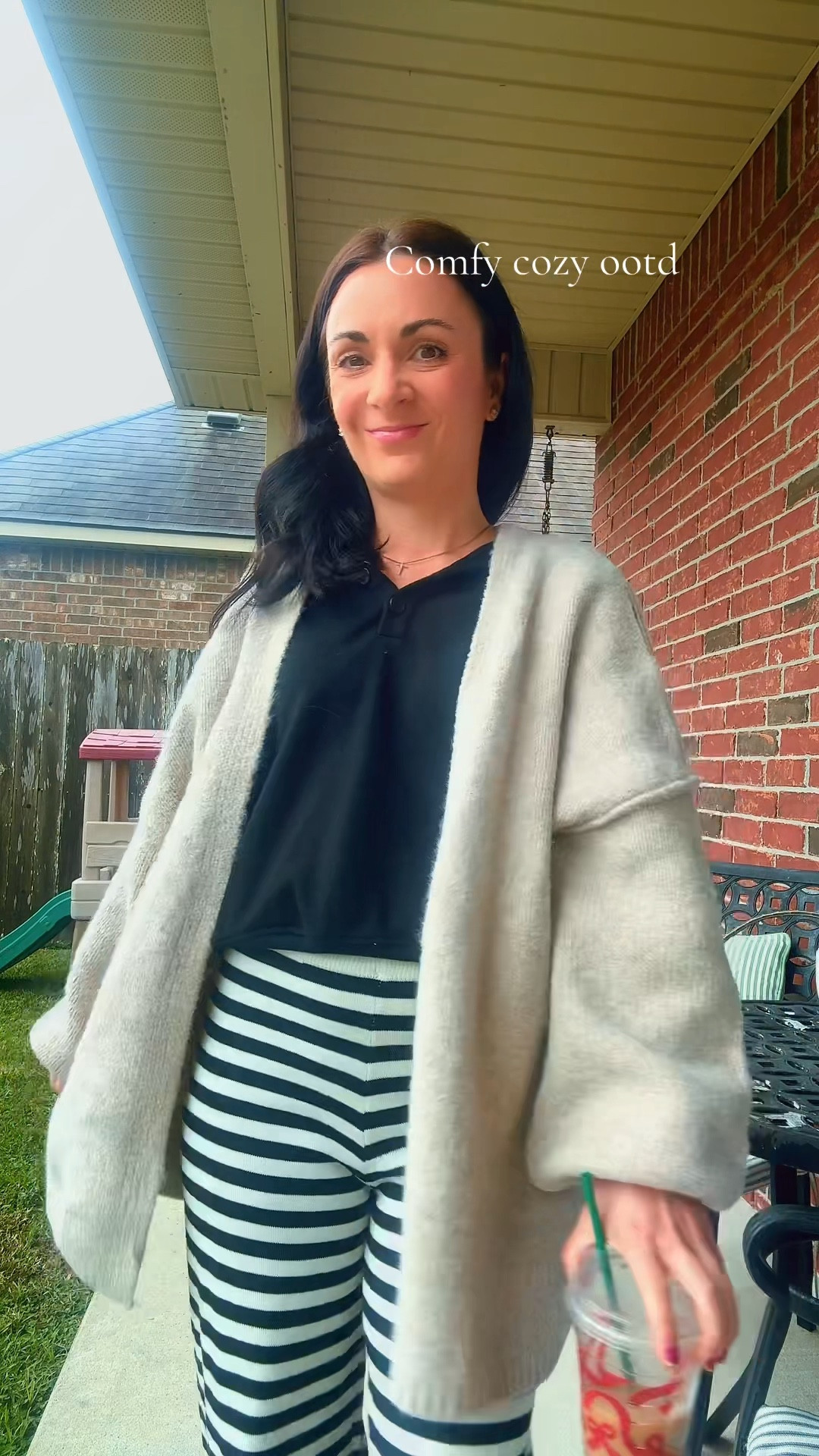 Comfy casual mom outfit with this oversized cardigan  

#LTKmomlife #LTKFindsUnder50 #LTKPetite