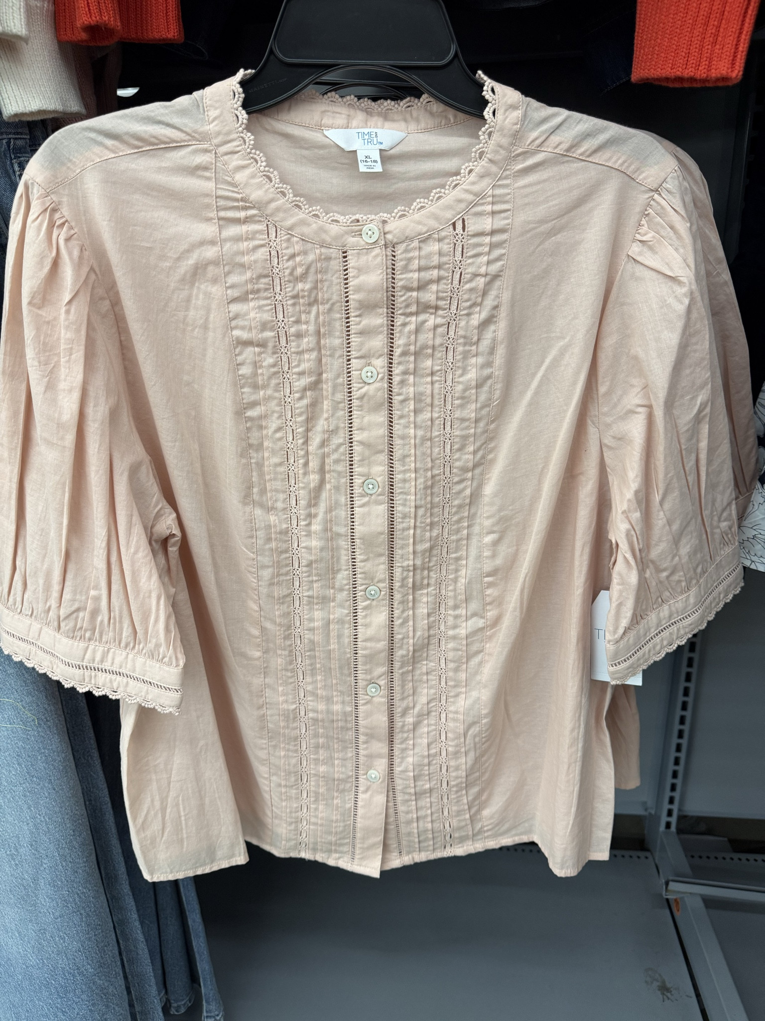 Women’s blouse
Wine’s workwear 

#LTKmomlife #LTKWorkwear #LTKootd