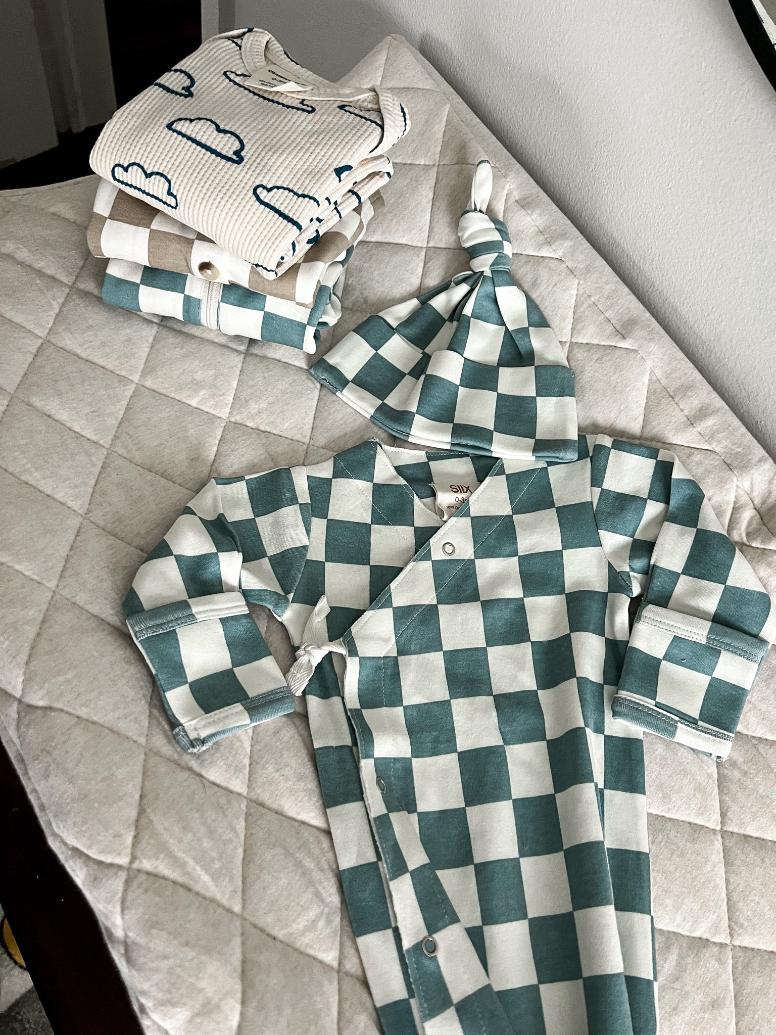 Baby style!!

Checkerboard, checkers, checker, newborn, organic sleepers, baby finds, baby clothes

#LTKunder50 #LTKbump #LTKbaby