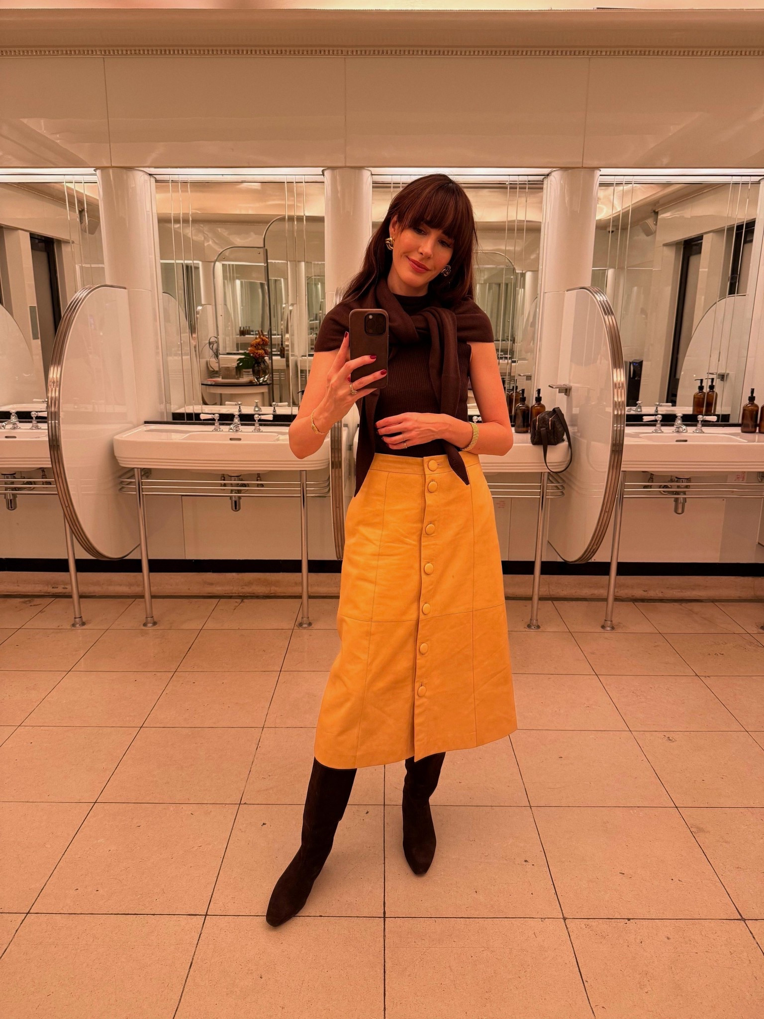 My Mustard Yellow skirt

#LTKuk #LTKdatenight #LTKwinter