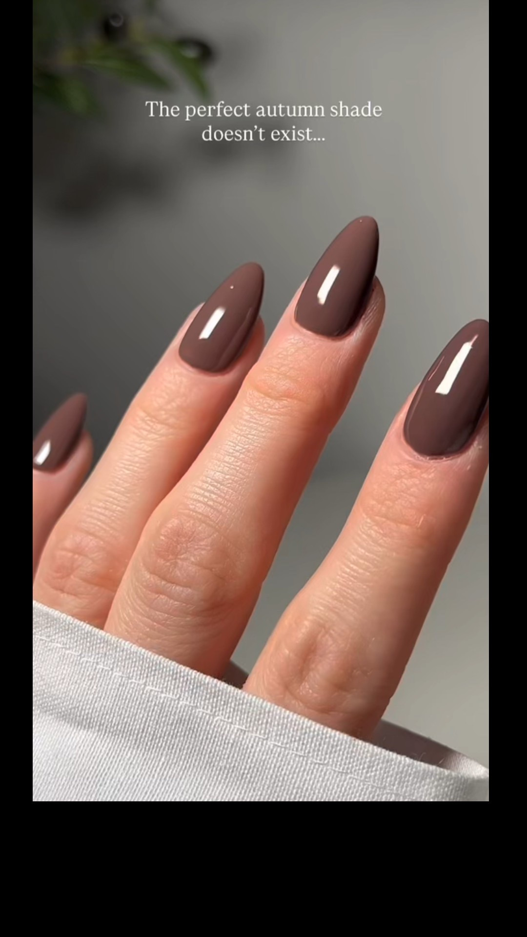 What just influenced me...the perfect fall shade for my next mani & pedi. Happy Fall 🍁