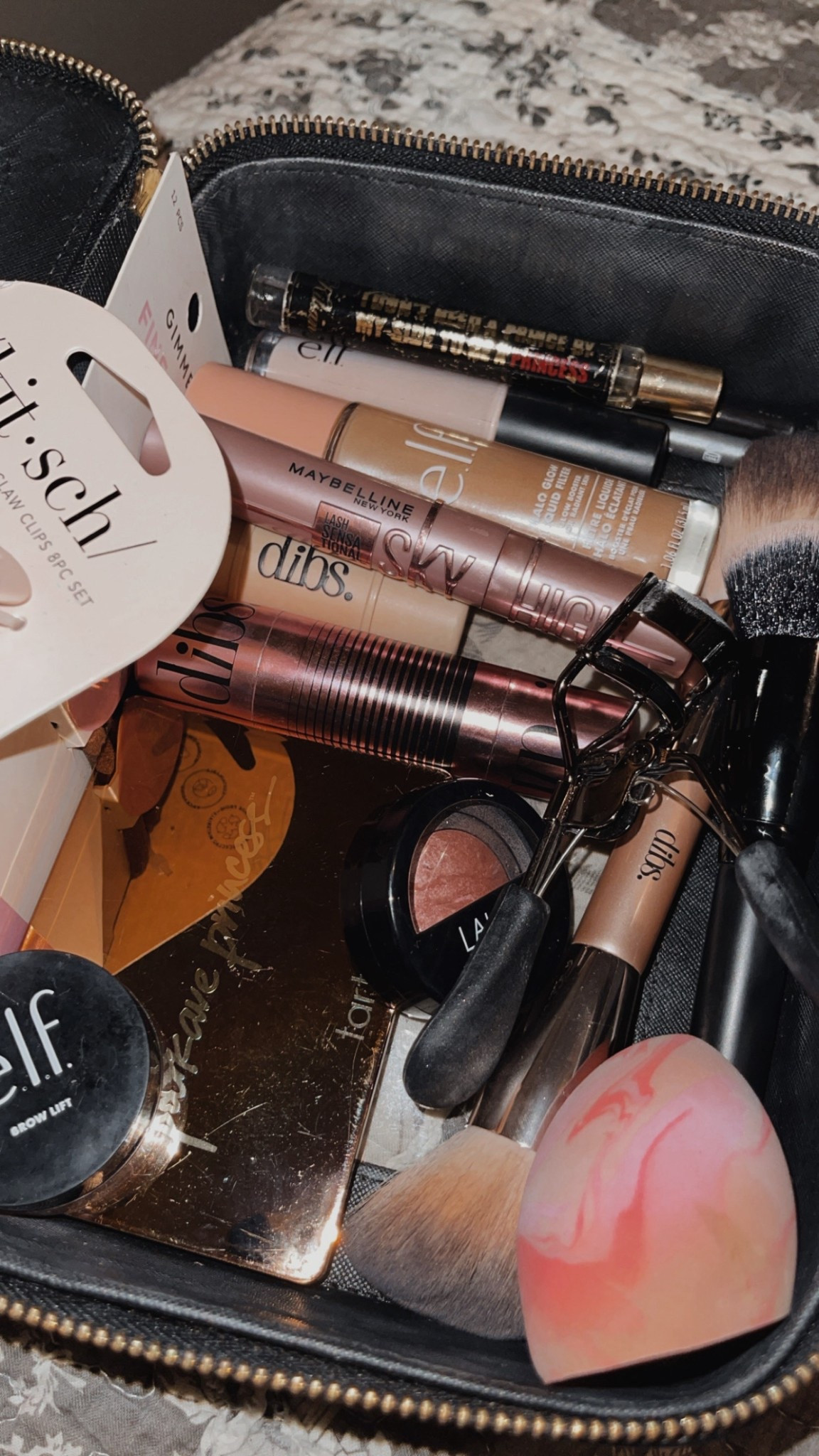 Everyday make up routine 💕

#LTKMidsize #LTKootd #LTKgrwm
