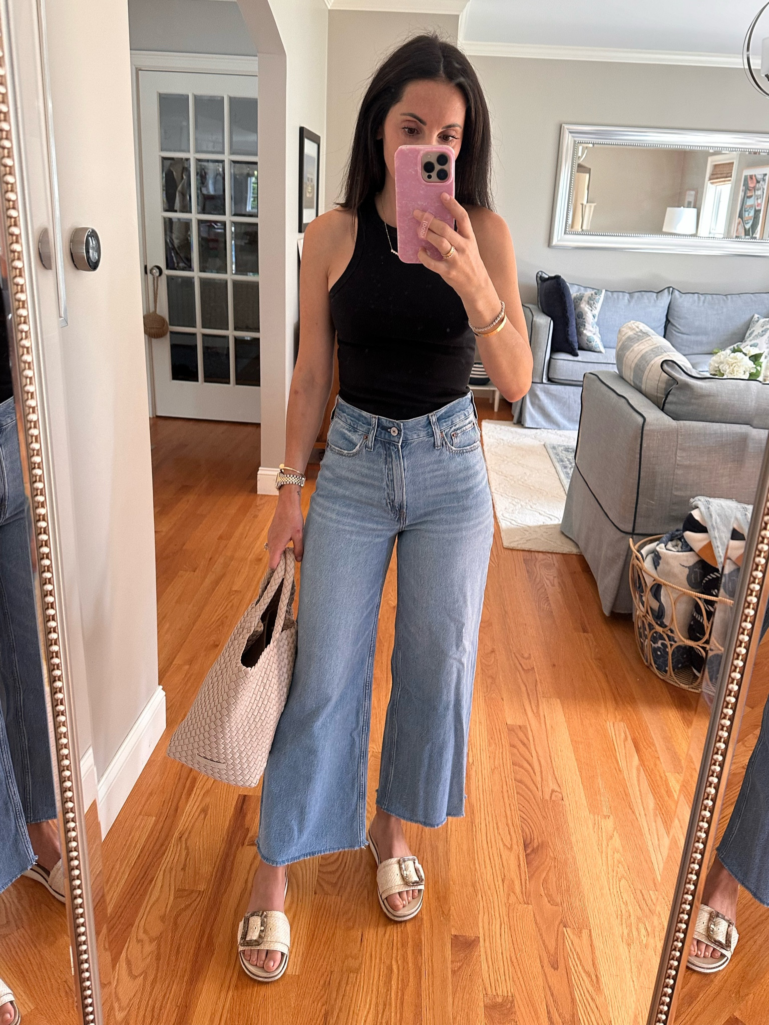 Size 24 reg in jeans 
Xs in tank 

#LTKSaleAlert #LTKStyleTip #LTKFindsUnder50