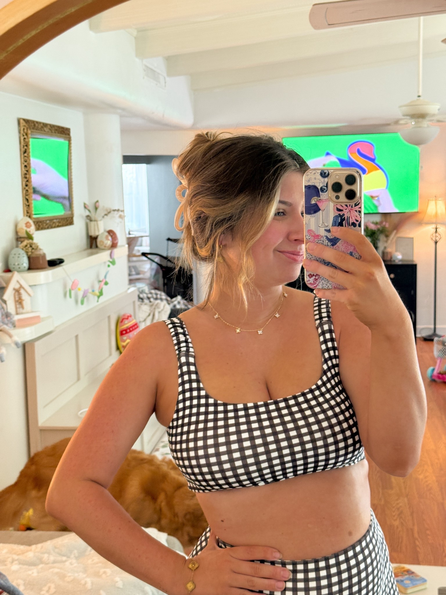 Gingham and athleisure are you kidding me?! 🖤✔️🐝

#LTKfitnessgoals #LTKootd #LTKActive