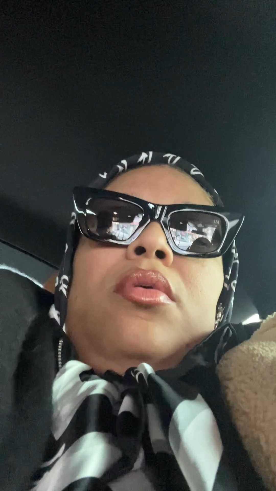 A good nude lip gloss with a good liner will do it for me every time 👄 

Here are some of my go-tos that I keep in my purse for any and every occasion 

#LTKselfcare #LTKgrwm #LTKBeauty