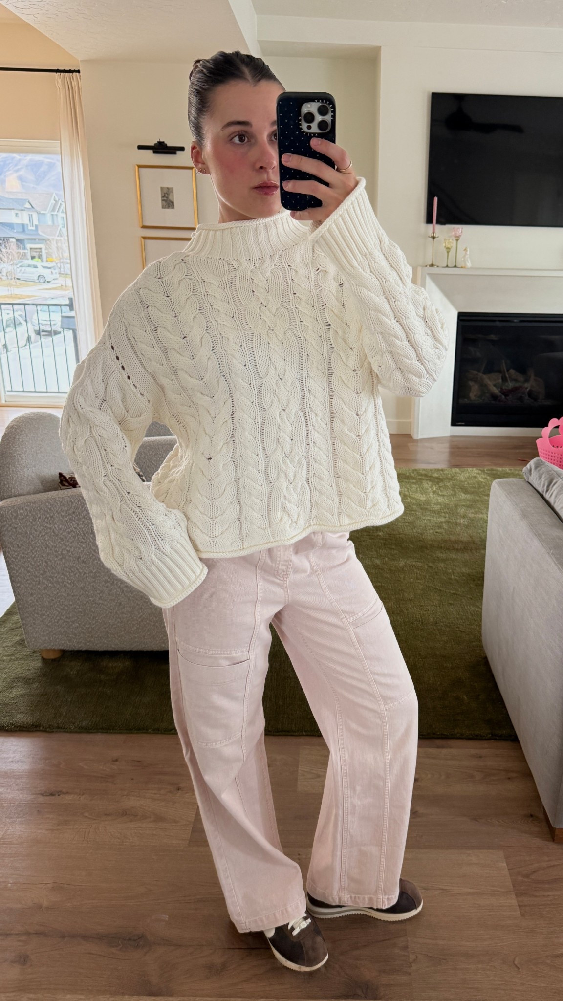 Pants are 2 yrs ago gap factory but linked what they have this year! Soooo cute love the pink  

#LTKootd