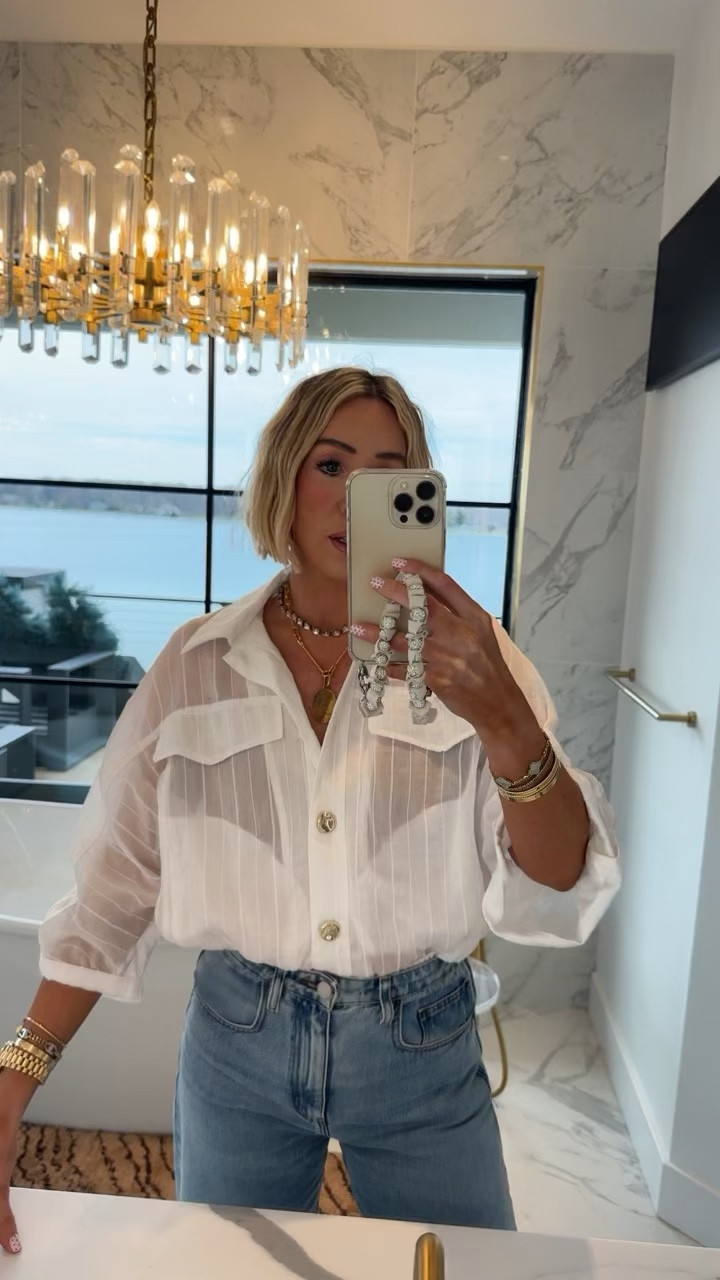 Great NEW Zara find 🔥🔥🔥 wearing a medium for oversized fit.. also comes in black 