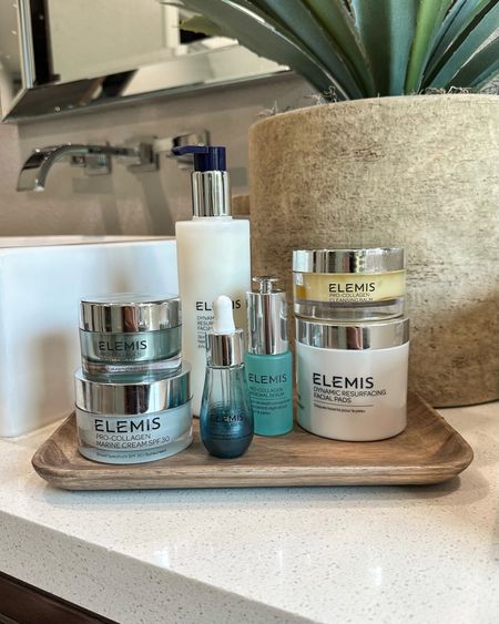 Elemis sale…25% off with code OCTOBER
My favorite skincare line, Jordan loves too
Stock up and save
Holiday gift idea 

Follow my shop @liveloveblank

#LTKsalealert #LTKbeauty #LTKHoliday