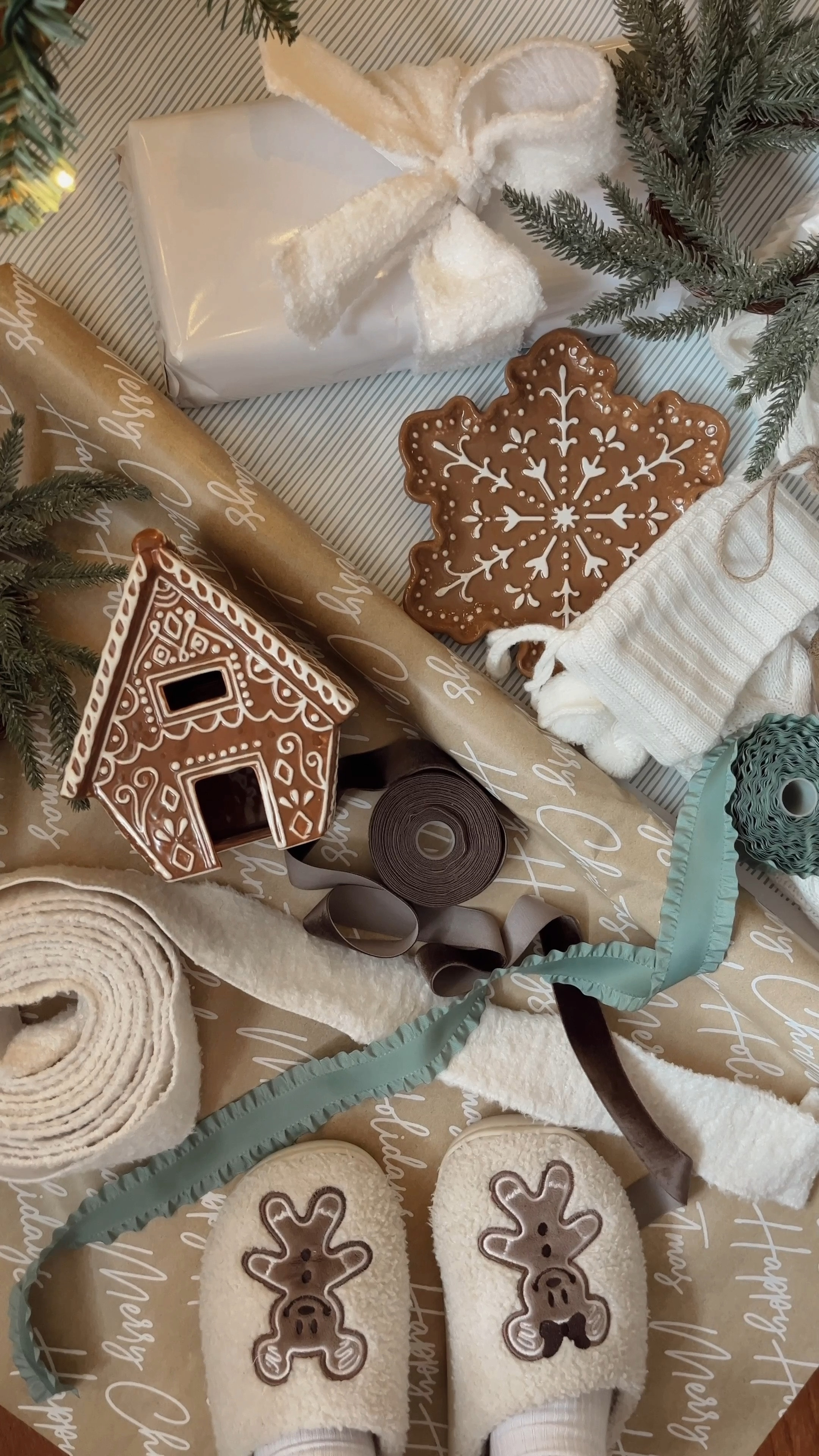 my favorite time of year - Christmas 


#LTKHome #LTKHoliday #LTKGiftGuide