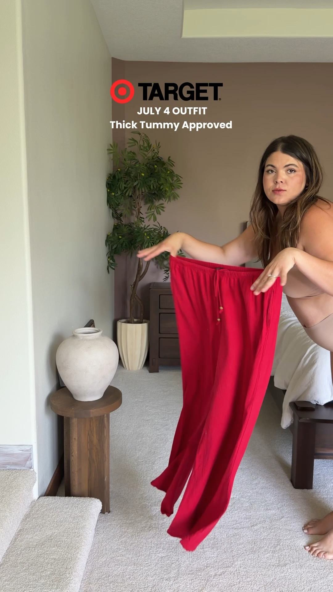 STOP LETTING YOUR TUMMY KEEP YOU FROM WEARING YOUR CUTE AF OUTFITS THIS SUMMER! 

Grab this last minute July 4 outfit!

Midsize, size 12, size 14, mom style, curvy outfit