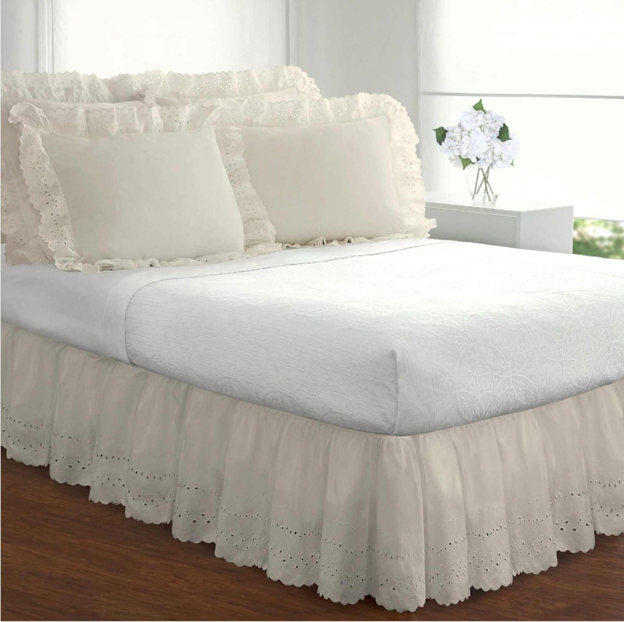 Ruffle bed skirt 💙🦢

#LTKSummerSales #LTKSeasonal #LTKSaleAlert