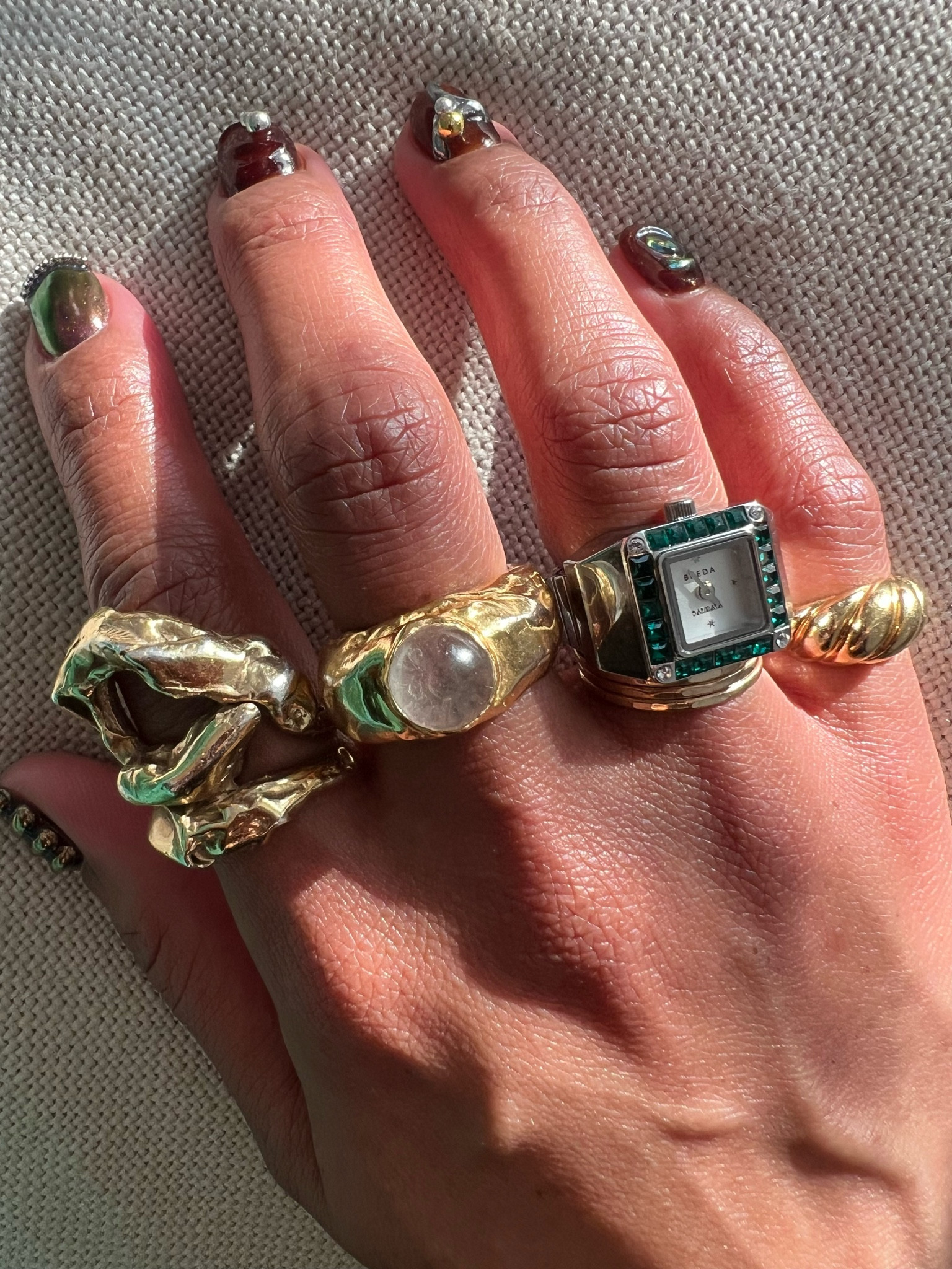 *never leaves home without finger candy* 

#LTKstyletip