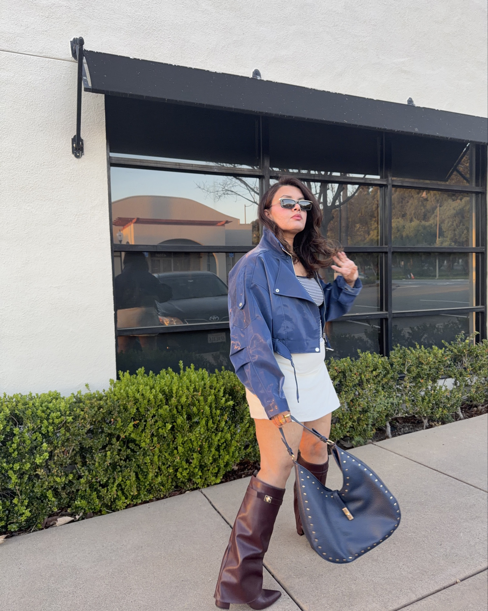 A casual street style between weather look💙🤍

#LTKgrwm #LTKFestival #LTKootd