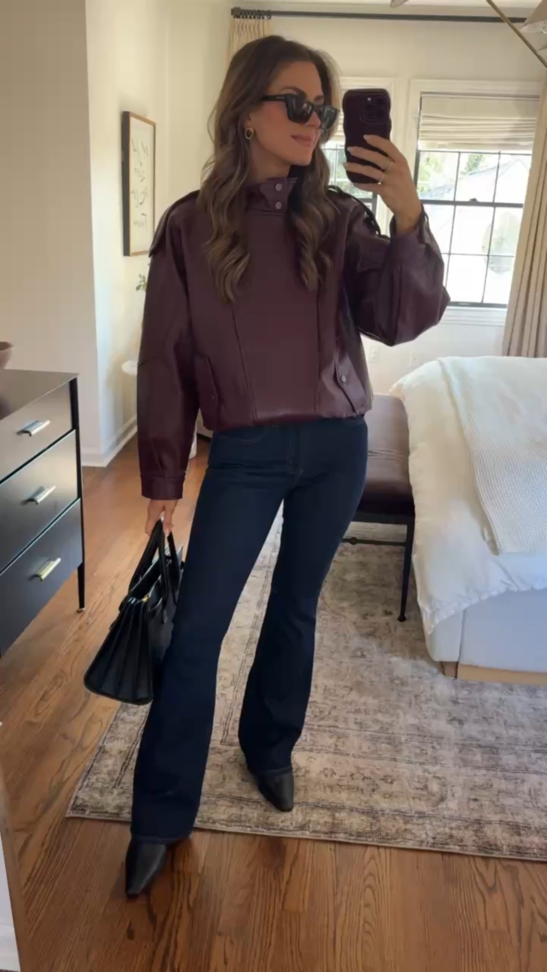 OOTD - lunch with a gf & then school pick up! It finally feels like fall so bringing out all the jackets finally 🍂



#LTKItBag #LTKShoeCrush #LTKStyleTip