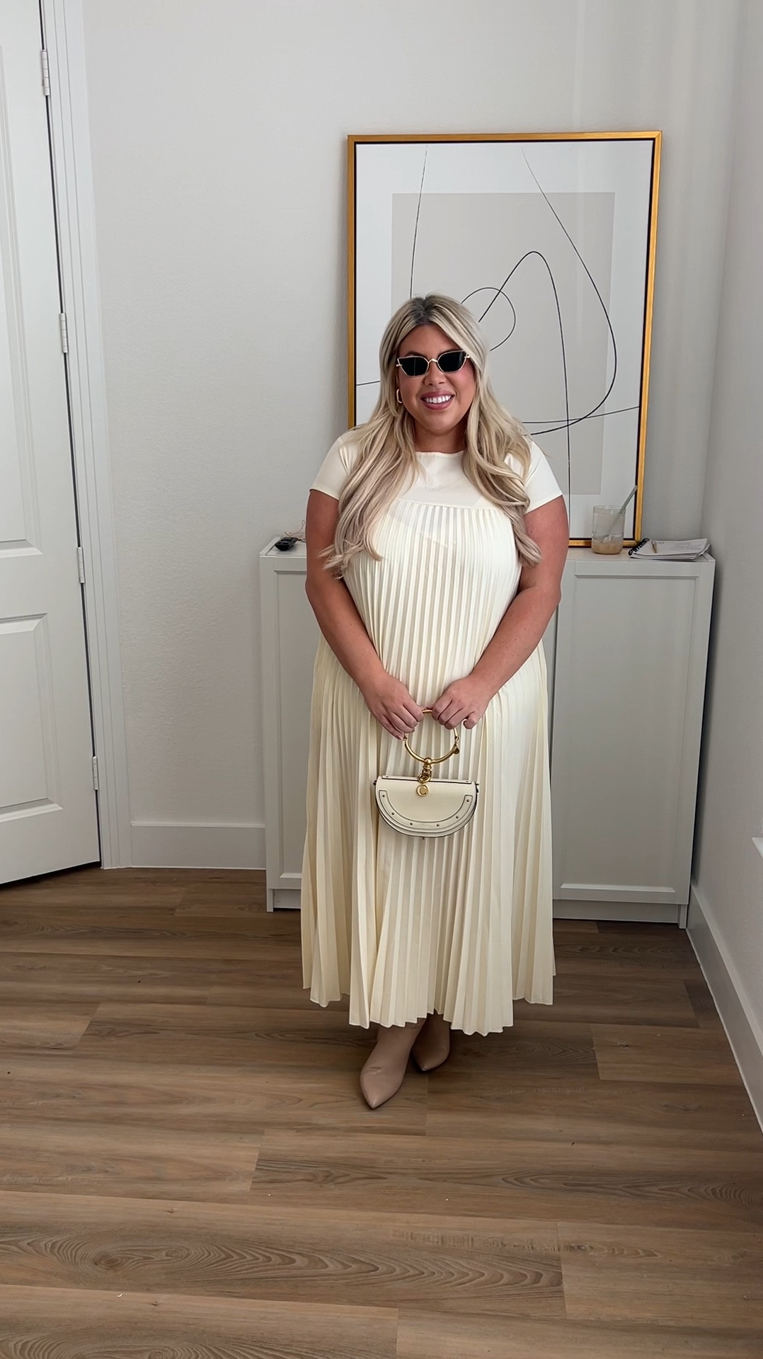 10 days of fall outfit inspo: day 10 

Loving this pleated flowey dress for fall! This was 15.00! In a size xxl!  



#LTKStyleTip #LTKVideo #LTKFindsUnder50