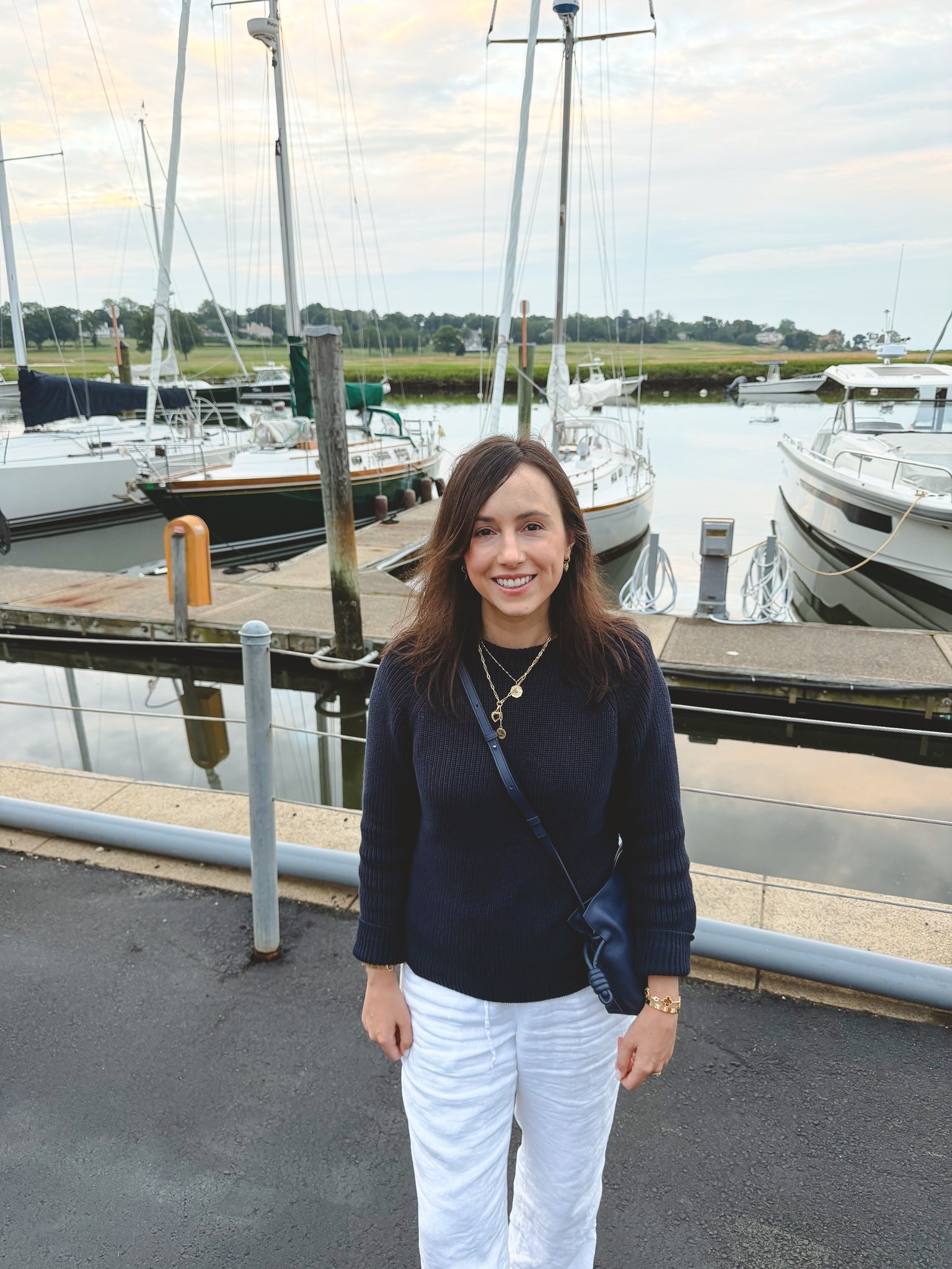Can’t go wrong with @jcrew linen pants and a navy sweater

#LTKootd #LTKSeasonal