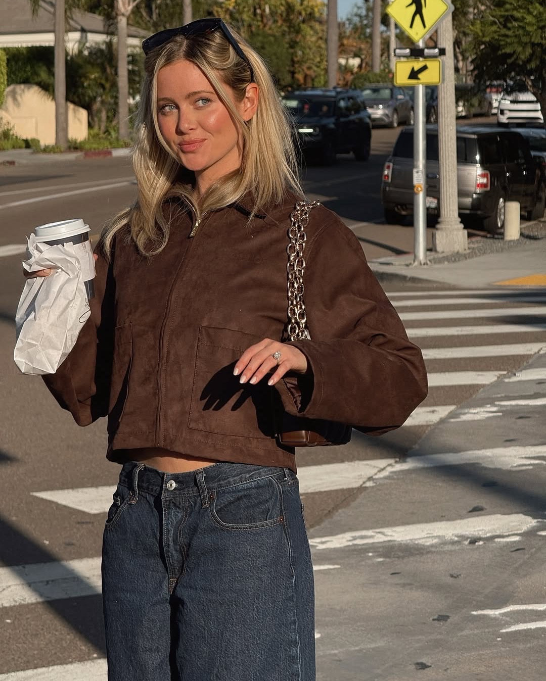 your email doesn’t find me well until I’ve had my croissant & vanilla latte 🥐🐻💻

brown suede and dark denim are the perfect fall combo

#LTKStyleTip #LTKItBag #LTKShoeCrush