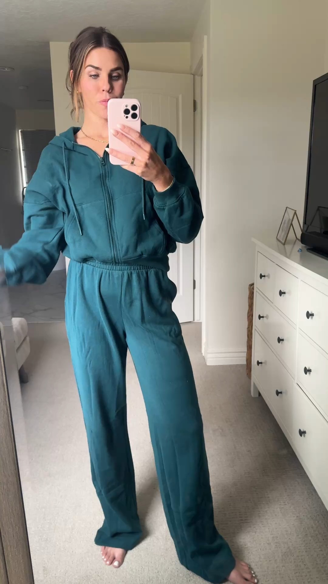 seriously the BEST sweet set that you don’t want to miss out on 🏃🏾‍♀️

#LTKFindsUnder50 #LTKSaleAlert #LTKStyleTip