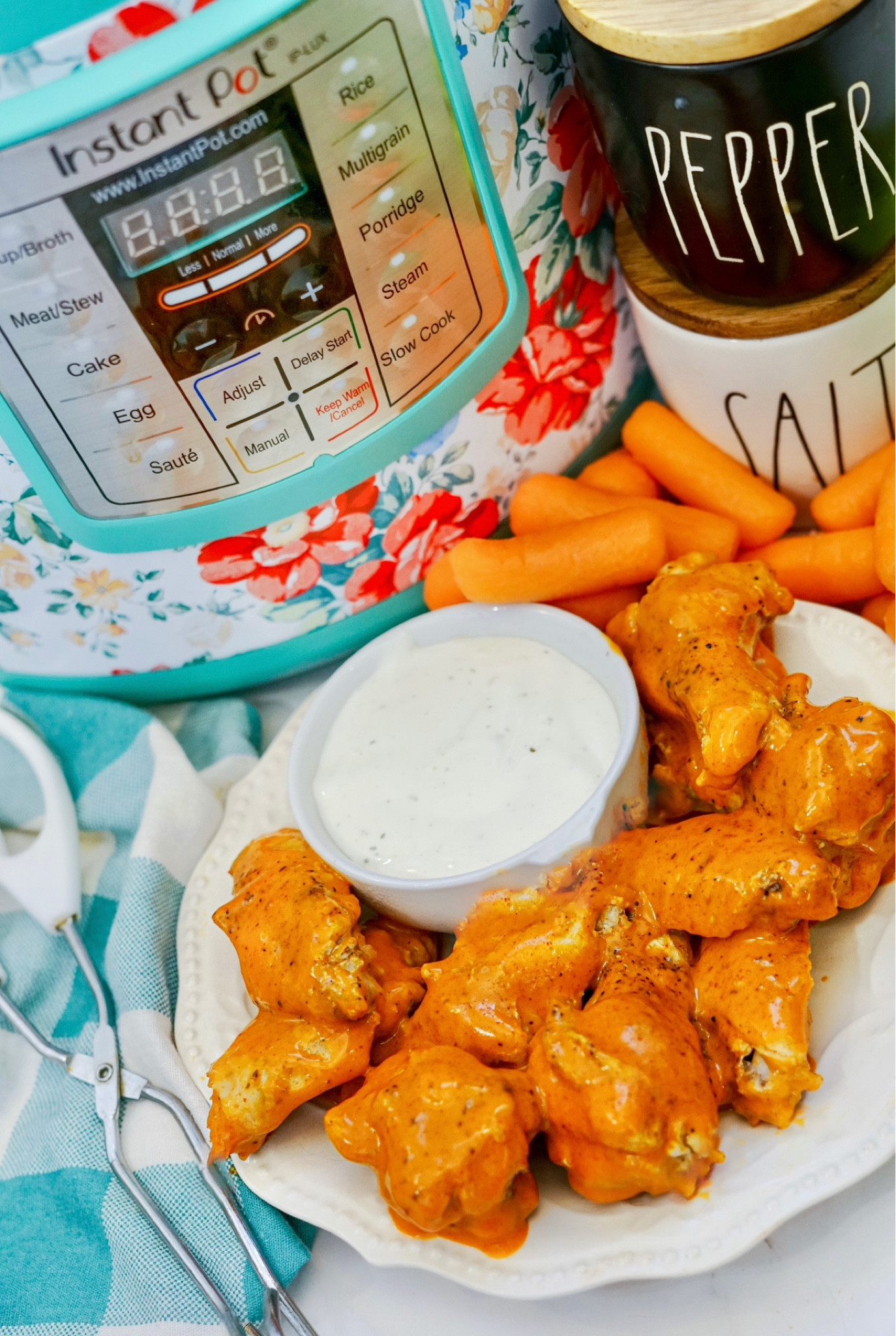 Football season is here and that means chicken wings for game day!!! Here are my favorite instant pots for quick and easy 10 minute buffalo wings. 

Pioneer woman instant pot
6 quart instant pot
Kitchen must haves
Game day essentials
Game day Food 

#LTKSeasonal #LTKhome #LTKfamily