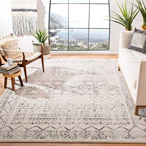 SAFAVIEH Tulum Collection 6' x 9' Ivory/Grey TUL268A Moroccan Boho Distressed Non-Shedding Living... | Amazon (US)