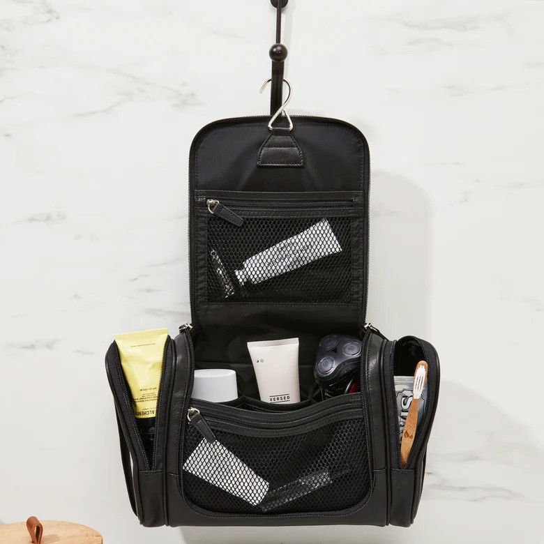 Hanging Toiletry Kit | Full grain leather Black Onyx | Leatherology