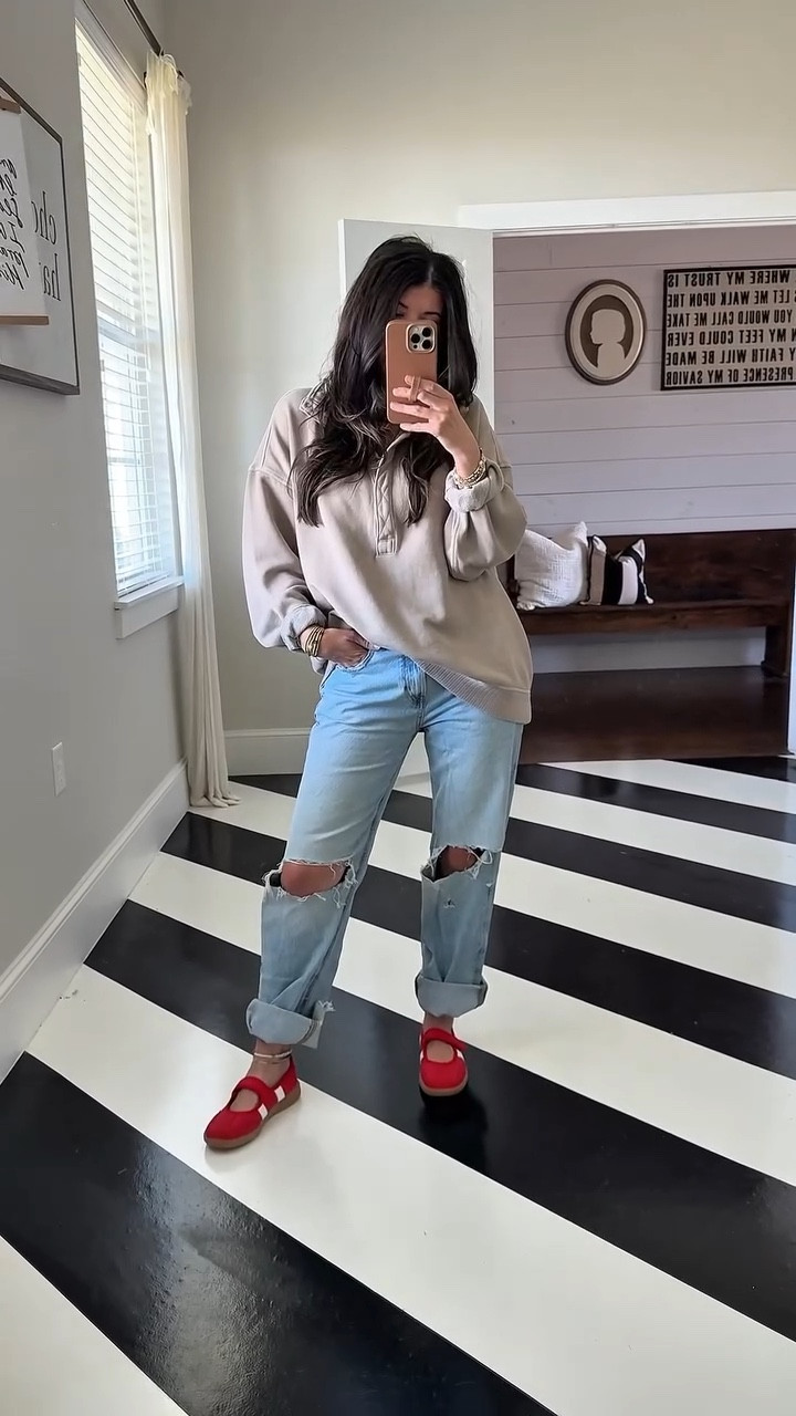 These shoes though! I want more colors! They’re a great look for less and trending for fall! Comment for 🔗s 

The cutest mary jane look for less shoes! In my true size 6, but if between I’d size up! 

I’m in my true size 6 but my toes are the very end so I could have done half size up! 

https://liketk.it/5rK3L #ltkpetite #ltkfindsunder50 #ltkshoecrush