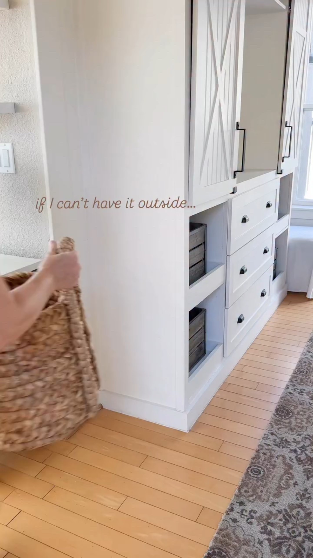 Common knowledge: San Diego never gets a real fall foliage season…

Yes our leaves change and fall off the trees but it’s more of a gradual and certainly not dramatic event that usually happens in December 🤪. 

So I have 4 fall foliage trees around my house to get my foliage fix including this one I found last year 👍😂. 

Comment tree or fall or links to get a DM with links to items in this reel 🤎🍁.

Until next time ~ I hope something makes you smile today ☺️. This isn’t a dress rehearsal so make someday today!! 

xx- Pasha

#falldecor #decorateforfall #homedecor  #seasonalhomedecor #fallinspo  #WomenOver50Style #lifeafterkids #lifeafterthekidsaregrown #agingwithstyleandgrace #emptynestlife #GenXlife #EmptyNestLife #over50lifestyle #genxwomen  #fauxfalltree #fauxaspentree

Empty nester decor| home decor over 55 | Fall decor ideas | empty nest life | Life after the kids are grown | Midlife woman lifestyle | Lifestyle of a 55 year old empty nester | Fall Tree | Home decor for the seasons