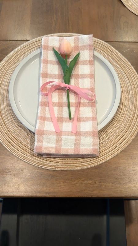 Easy Spring Table Setting Idea 

Bows are on trend this year and this easy and affordable table setting idea is perfect for Spring, Easter or Mother’s Day! 

Make sure to save this post for later and follow along for more easy entertaining ideas! 

Easter decor , Easter table , table setting ideas , spring decor , home decor , table decor , #ltkunder50 , spring table decor 

#LTKhome #LTKVideo #LTKSeasonal