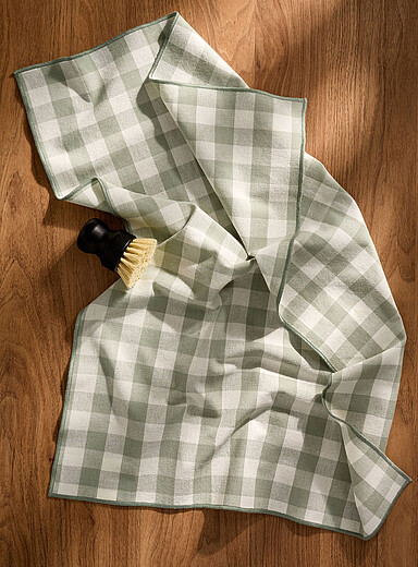 Seasonal gingham tea towel | Simons