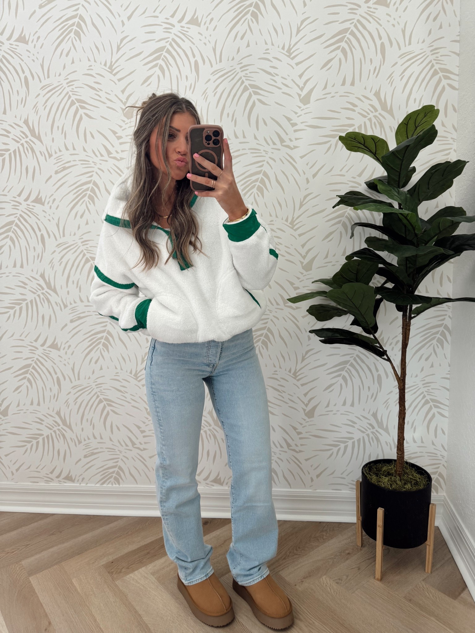 Small. True to size. Soooo cozy! 0/25 jeans. Down one!