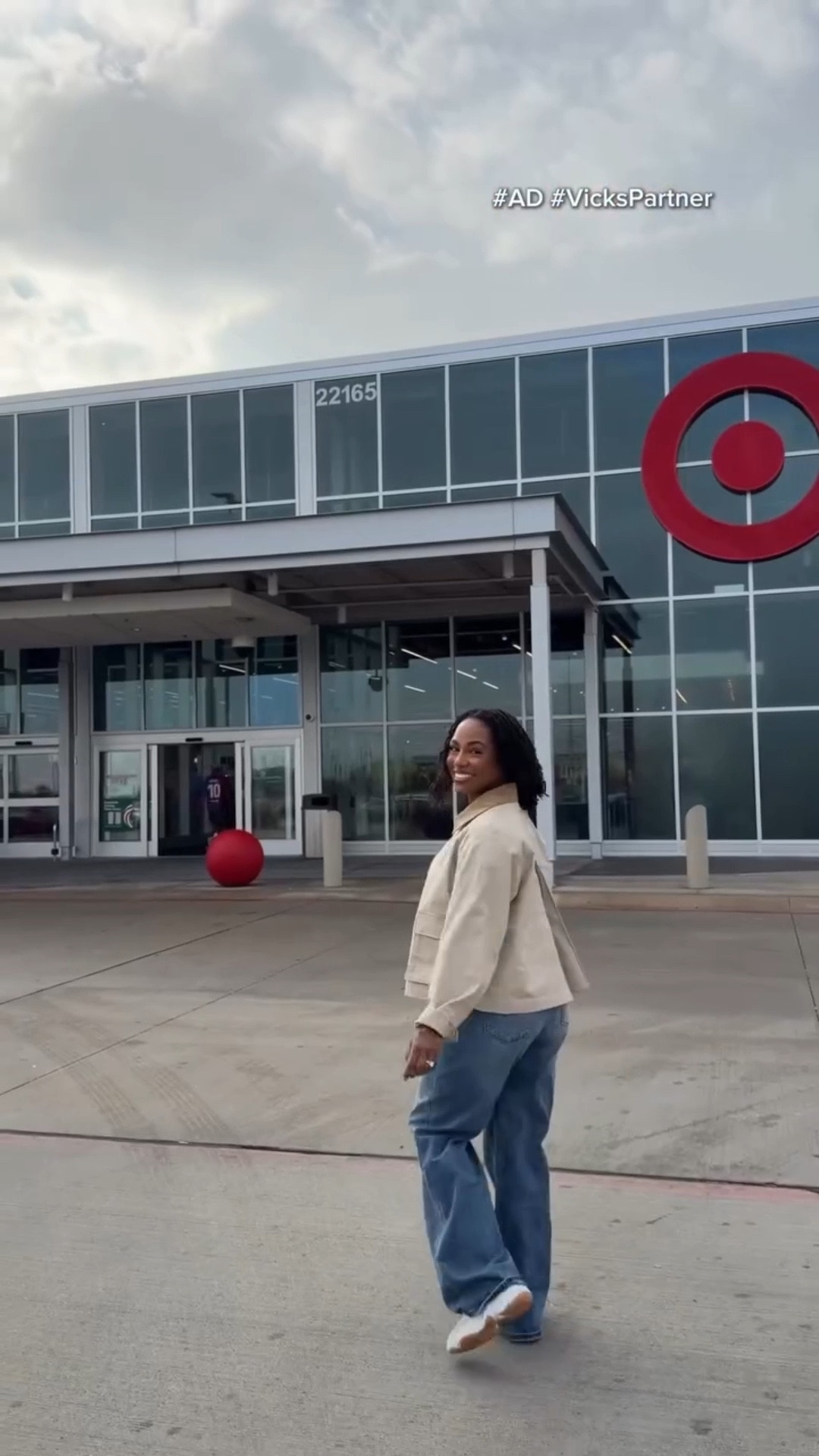 #ad Grateful for easy @target runs and trusted @vicks_us essentials that help us show up for our loved ones. #targetpartner #targetstyle #vicks 


#LTKselfcare #LTKdayinmylife #LTKmomlife