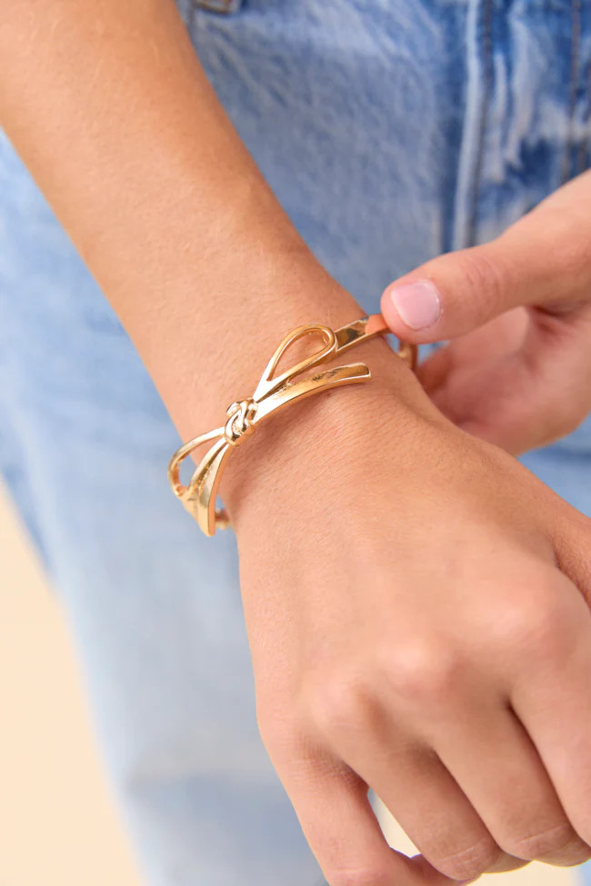 Magnolia Bow Bangle Bracelet | Pink Lily