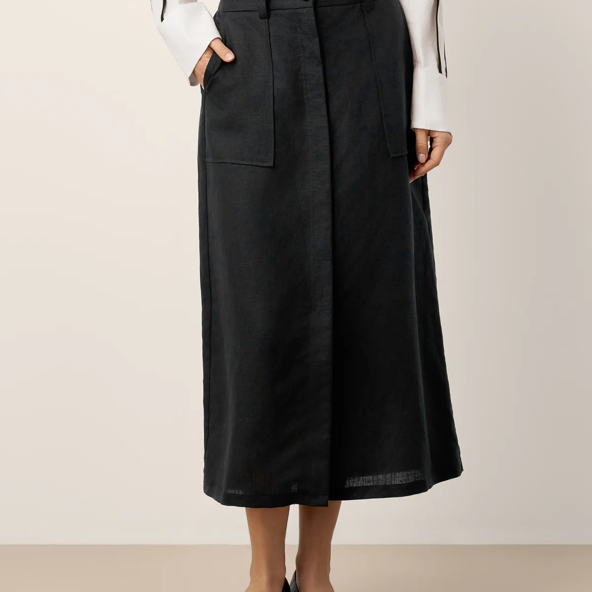 Linen-Lyocell Patch Pocket Placket Skirt LYRA | LINTICO