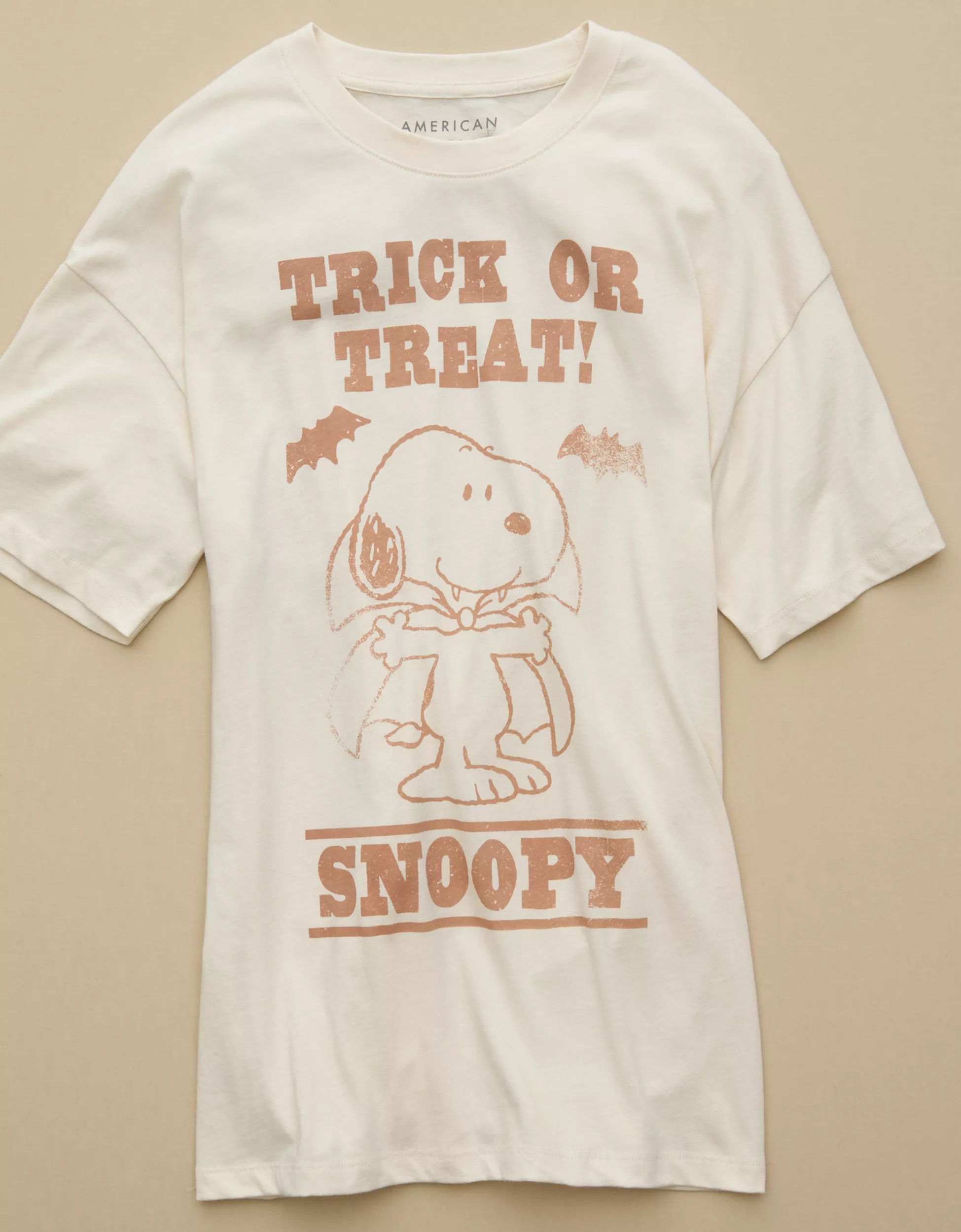 AE Oversized Snoopy Halloween Graphic T-Shirt | American Eagle Outfitters (US & CA)