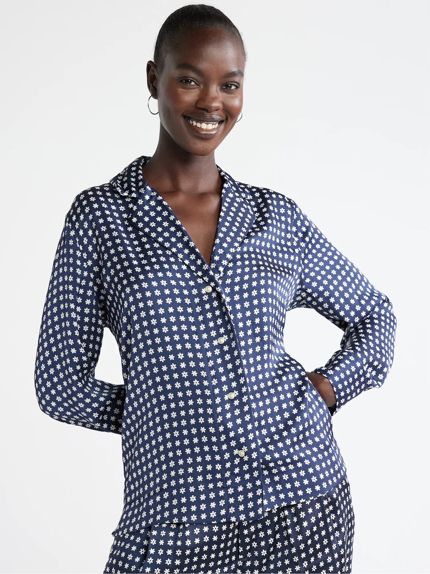 Free Assembly Women's Button Front Satin Blouse with Long Sleeves, Sizes XS-XXXL - Walmart.com | Walmart (US)