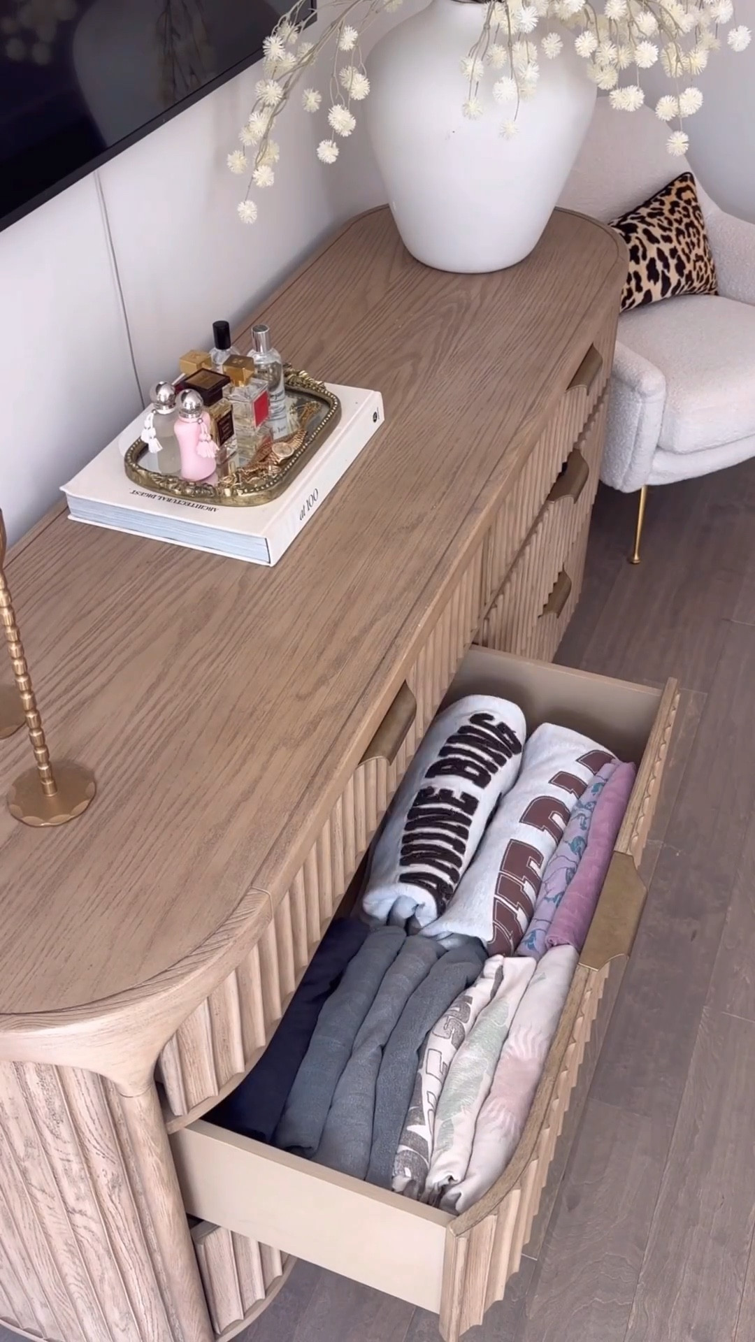 Organize my dresser with me 🤍 linked my fave organization finds for it below! 



Organizers, spring cleaning, home decor, refresh, reset, sidneymarieduke 

#LTKHome