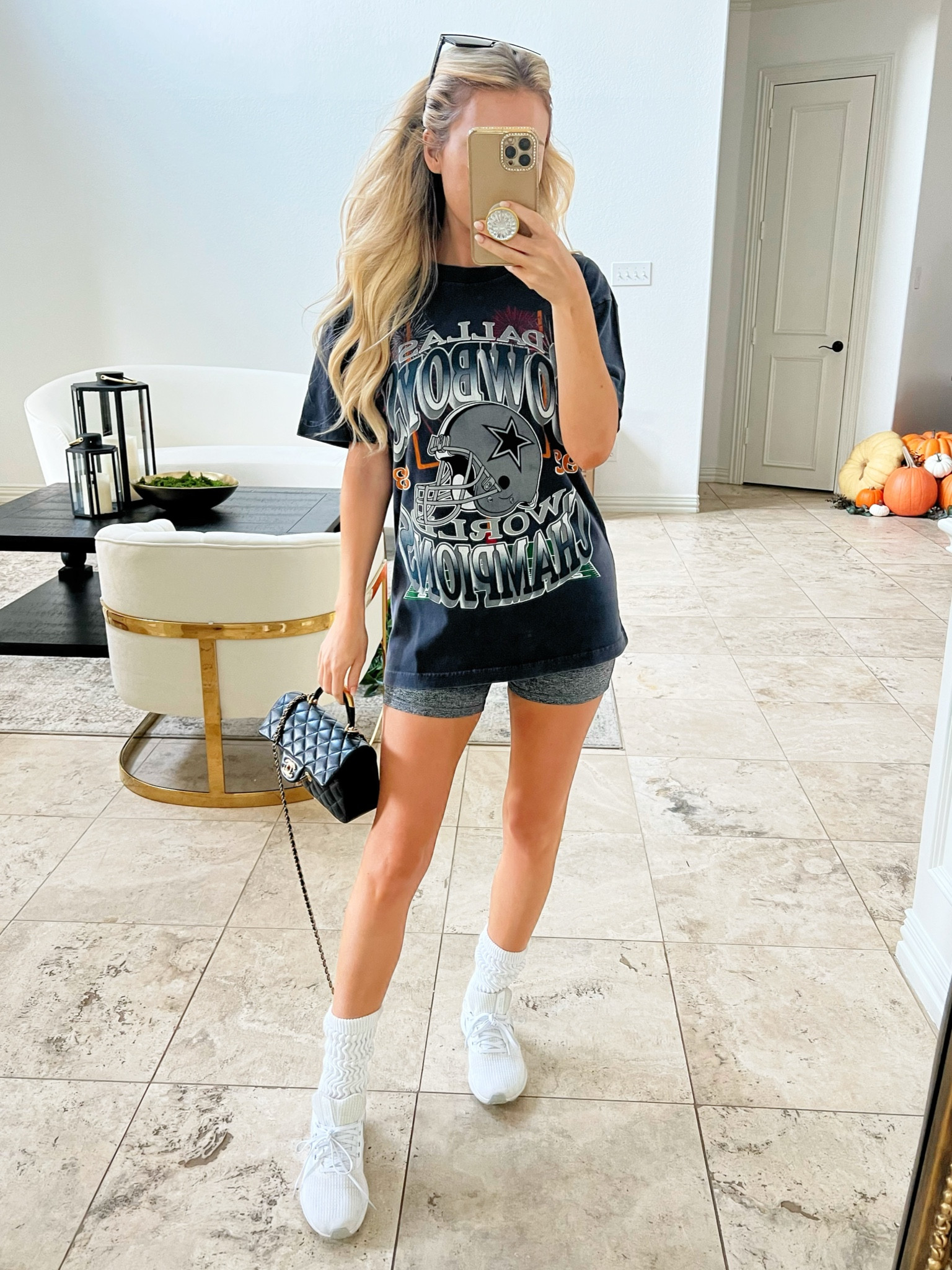 Dallas cowboys. NFL graphic tee. Game day outfit  

#LTKSeasonal #LTKshoecrush