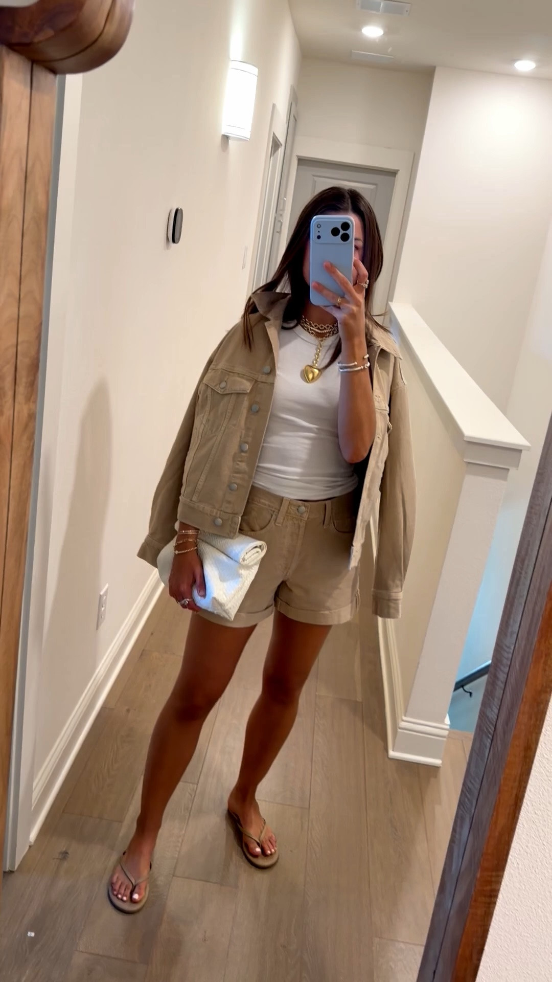 @Target khaki denim shorts & jean jacket set 🫶 



target white tank, target clutch, everyday outfit 
universal threads

#LTKootd #LTKSeasonal #LTKTravel