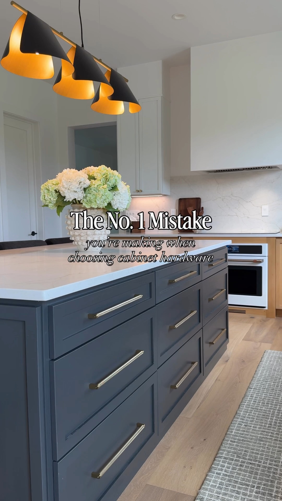 Realizing that cabinet hardware makes all the difference. ✨
 
kitchen, cabinet knobs, interior design, modern, home decor

#LTKHome #LTKSaleAlert