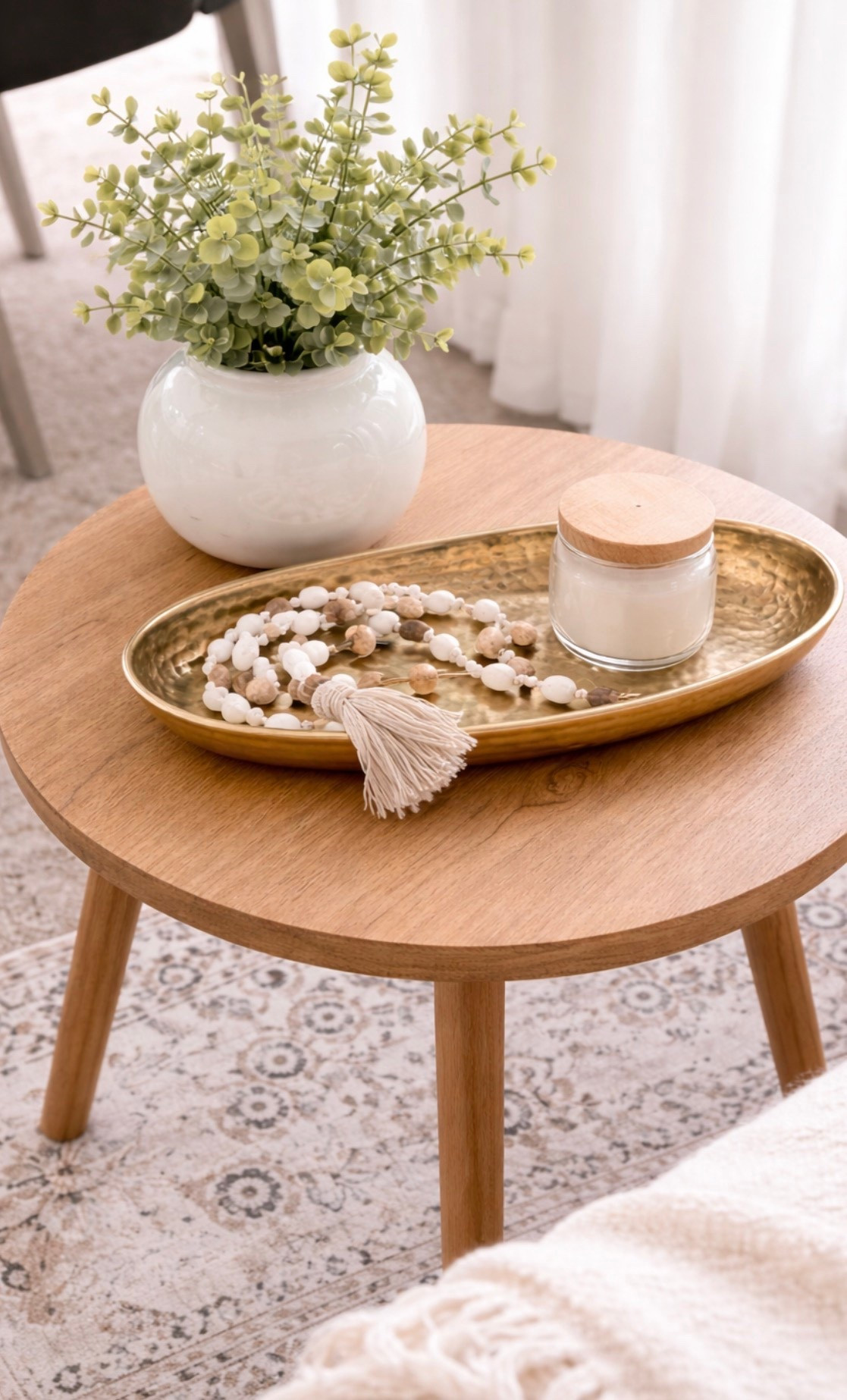 Light, bright, and the simplest little corner refresh ✨  
A hammered brass tray, a cozy candle, and neutral wood beads sometimes it’s the smallest touches that make a space feel warm and styled.

#cozyhome #neutraldecor #homedetails #livingroomdecor #simpledecor #brassdecor #cozycorner #homeinspo #interiorstyle #neutralhome

#LTKdayinmylife #LTKHome