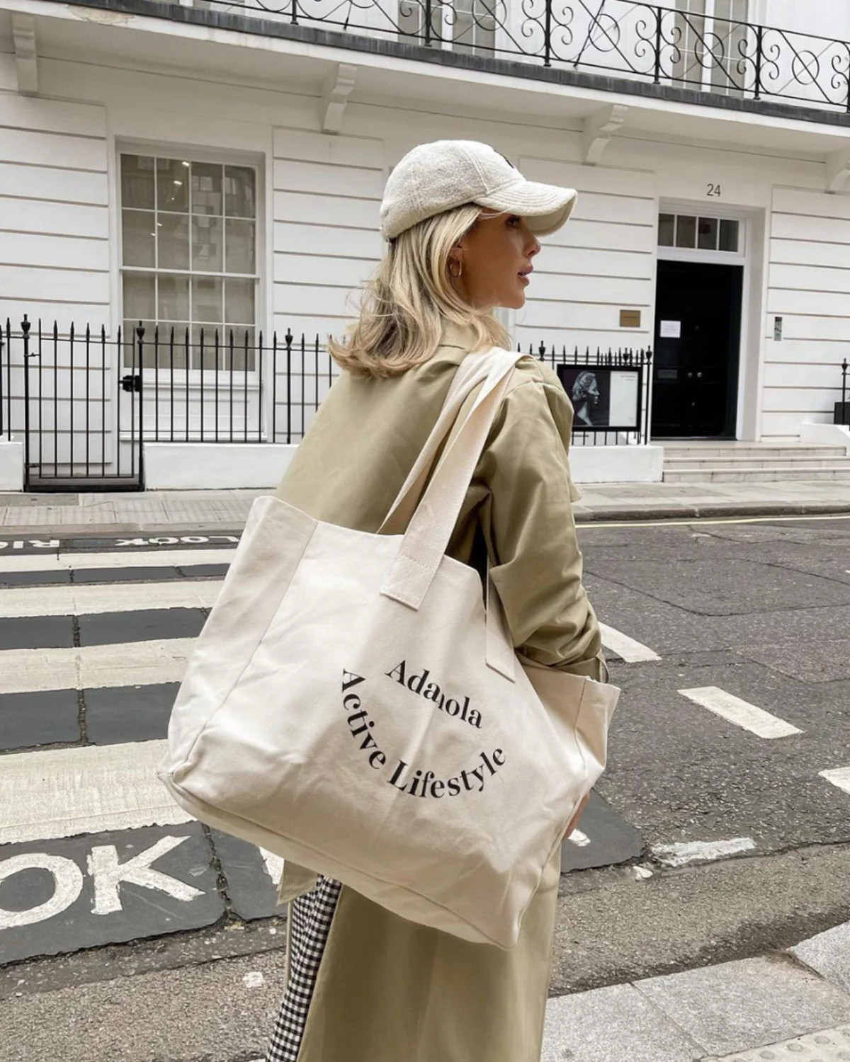 Active Lifestyle Tote Bag - Cream/Black | Adanola UK