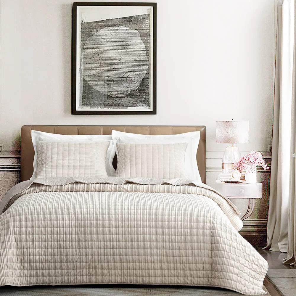Wonderful Velvet 3-piece reversible quilt set | Wayfair North America