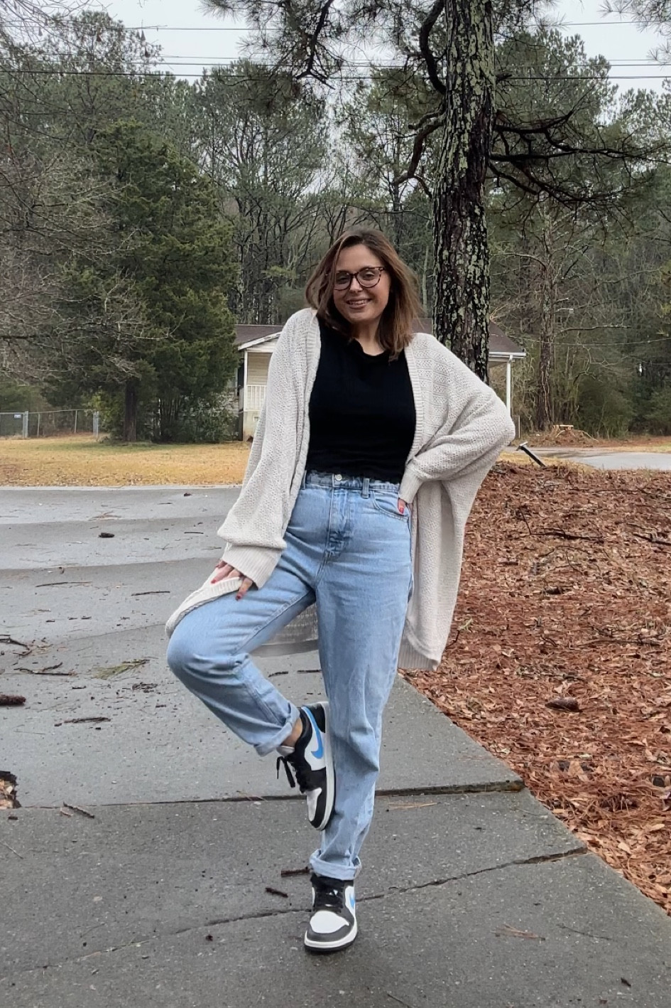 jeans are Zara so i linked my fav Levi’s and my sweater is aerie but it was thrifted so i linked a few similar ones all on sale! 

#LTKStyleTip #LTKShoeCrush #LTKFindsUnder50