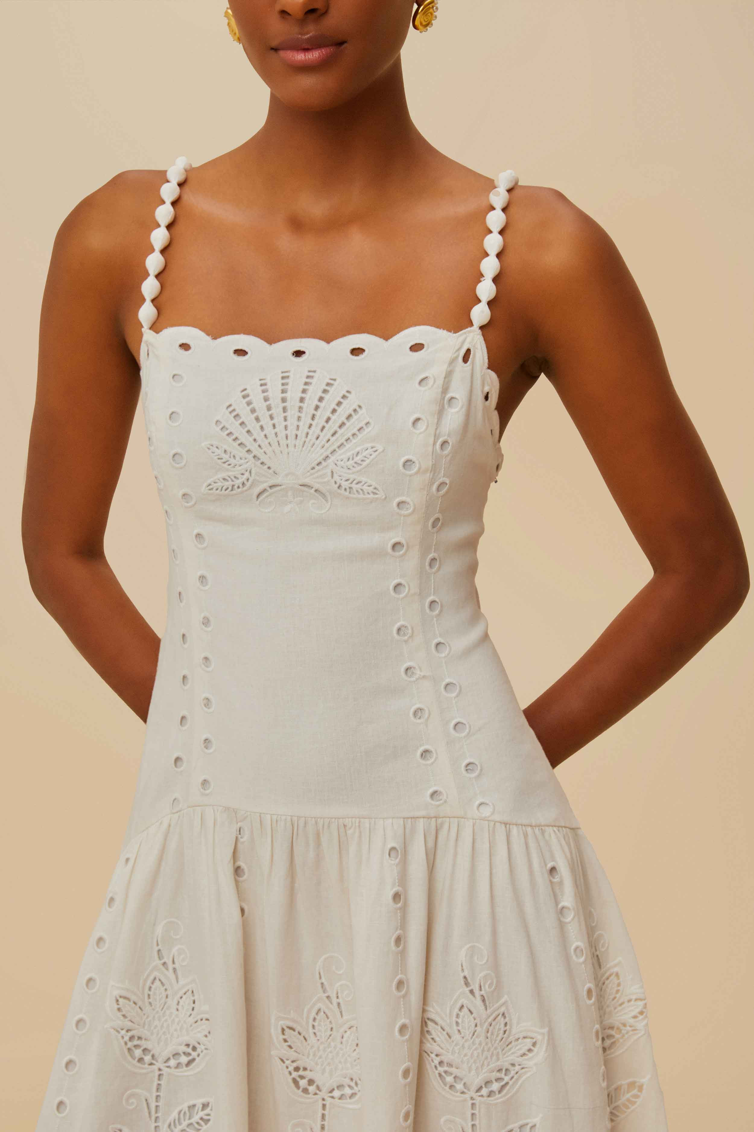 Off-White Richelieu LENZING™ ECOVERO™ Euroflax™ Midi Dress | FarmRio (US)