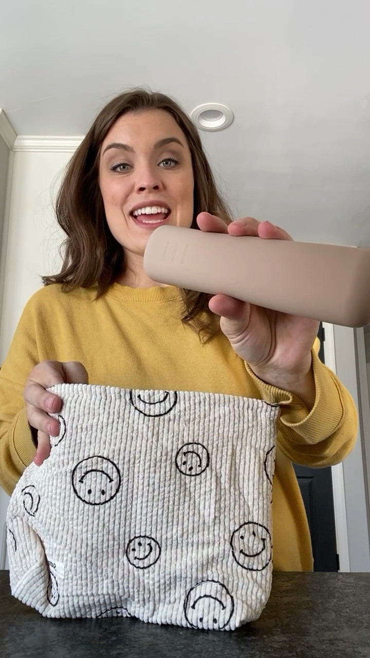 Makeup brush holder and smiley face makeup bag from Amazon that just makes me happy! The makeup brush holder will keep the makeup bag super clean! 👏🏼 

#LTKFind #LTKunder50 #LTKbeauty