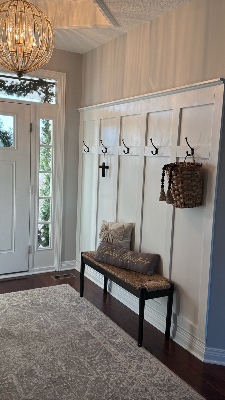 Blank wall ➝ cozy entryway glow-up ✨🤍
Board and batten forever my favorite upgrade.

#HomeDecor #EntrywayDesign #BeforeAndAfter #BoardAndBatten #DIYHome #HomeInspo #CozyHomeVibes #DecorDetails #NeutralHome #HouseToHome#loweshomeimprovement