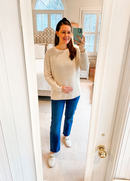 Bump friendly maternity outfit! Love this knit sweater & these cropped maternity jeans!

#maternity #pregnancystyle #bumpfriendly #postpartum #knotheadband #mules 


#LTKstyletip #LTKunder100 #LTKbump