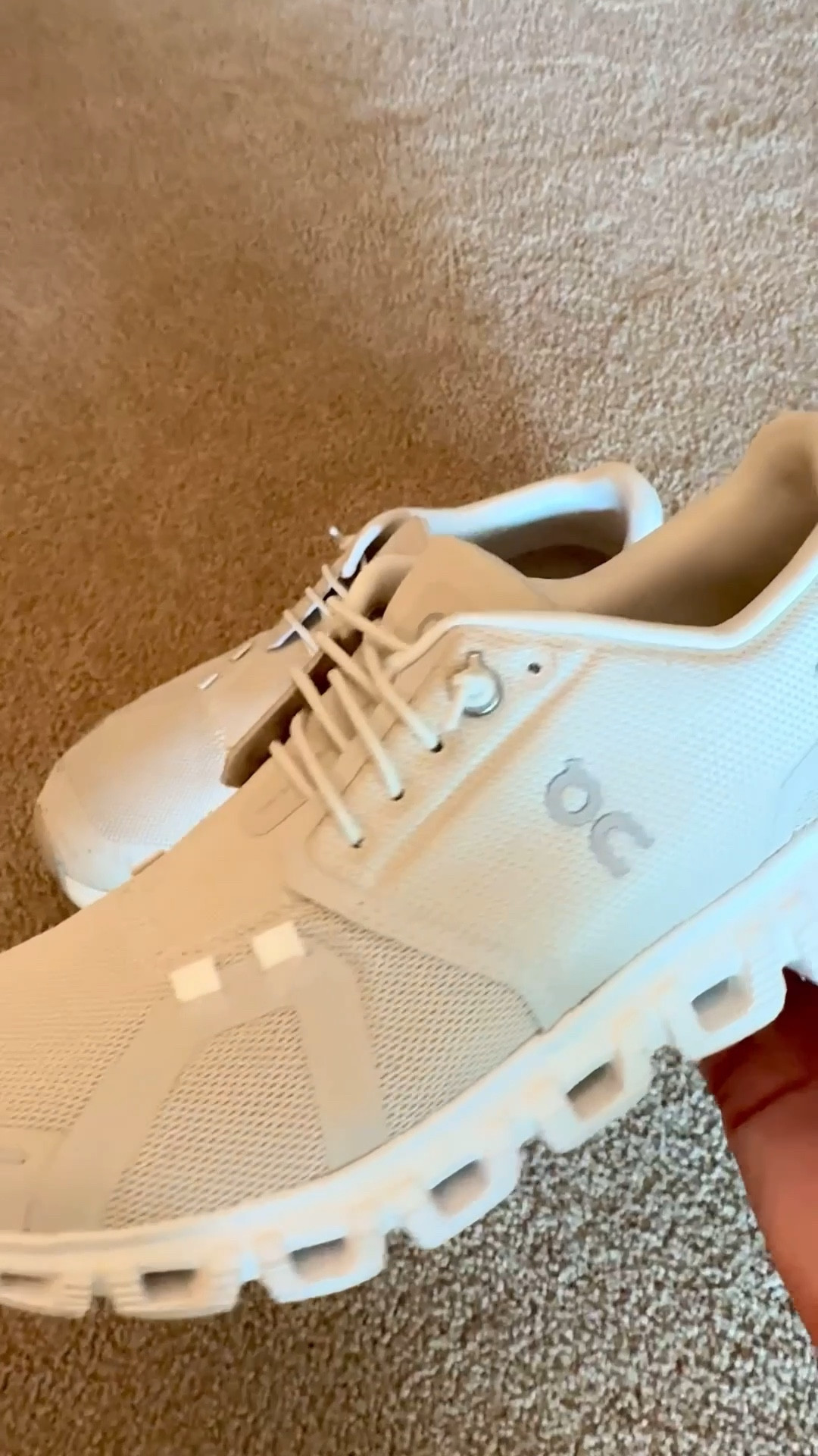 Perfect white sneakers

#LTKmomlife #LTKfitnessgoals #LTKActive