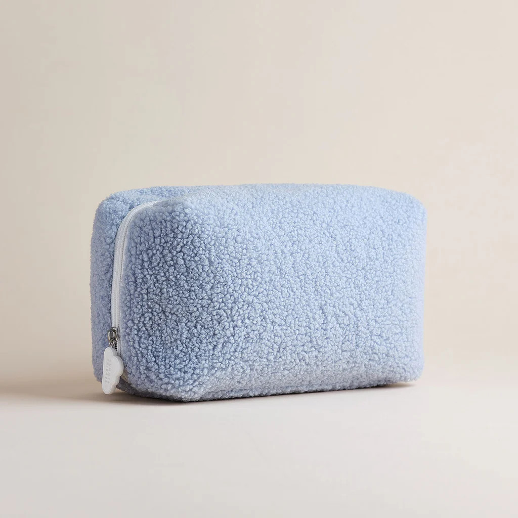 Cloud Pouch in Jet Lag | Summer Fridays